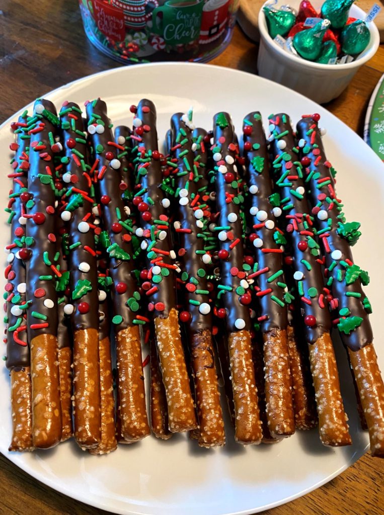 https://lifestyledbysam.com/wp-content/uploads/2020/11/Christmas-Chocolate-Covered-Pretzels-763x1024.jpg