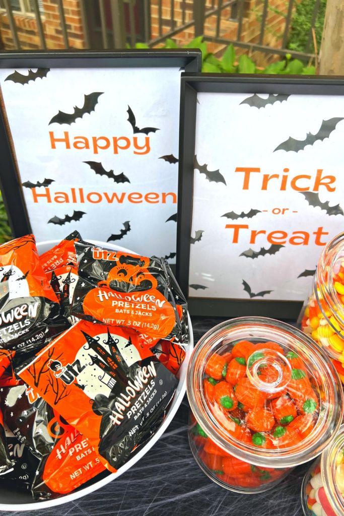 "Happy Halloween" and "Trick Or Treat" signs