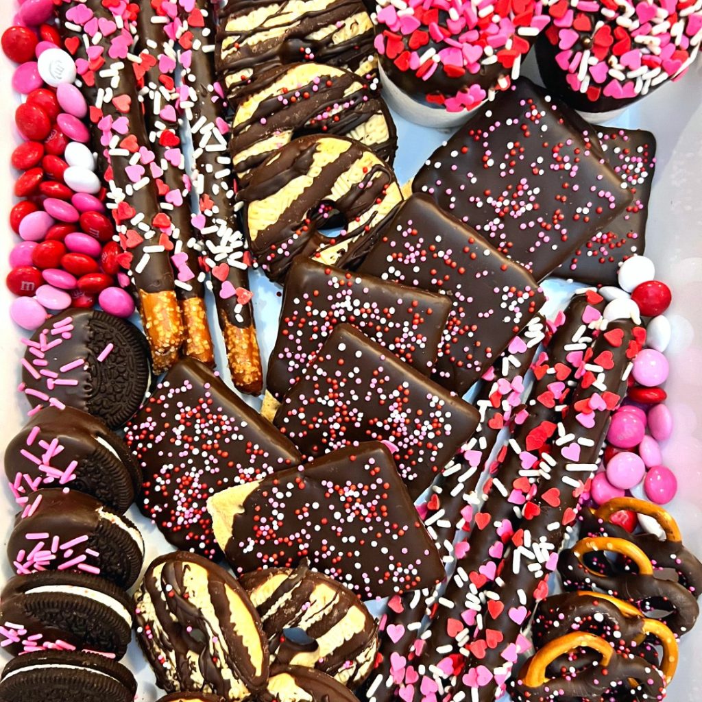 Featured image for the chocolate covered valentine day treats post