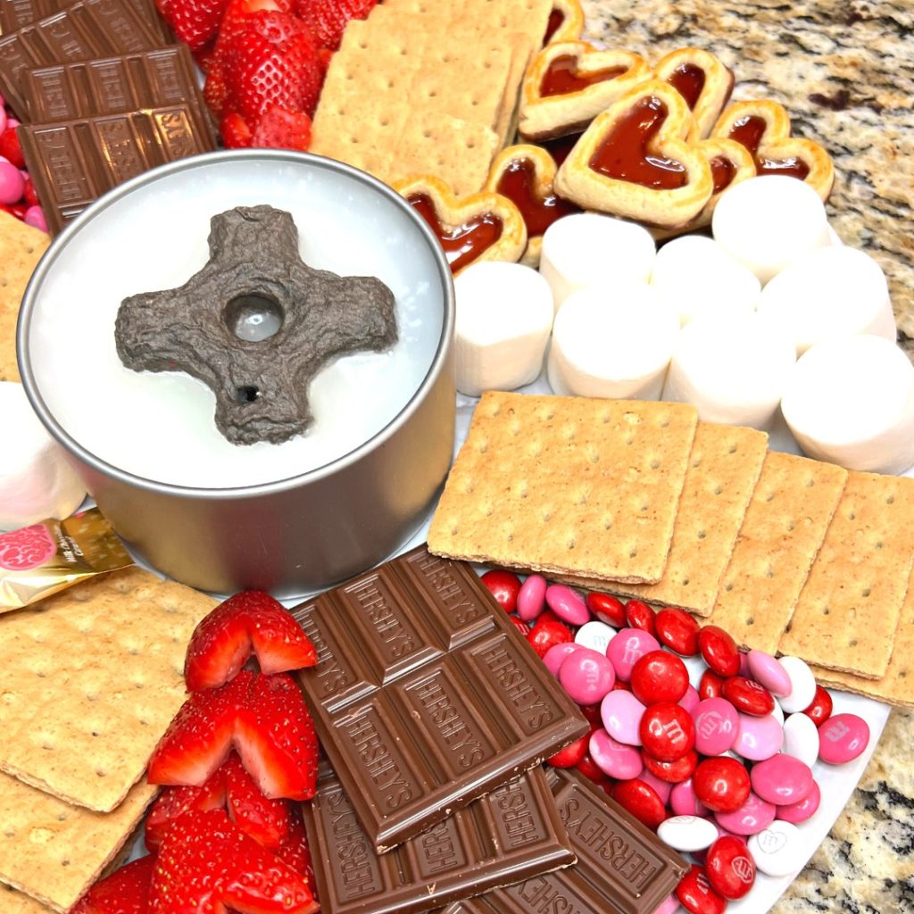 Valentines Day S'mores Board - Featured Image